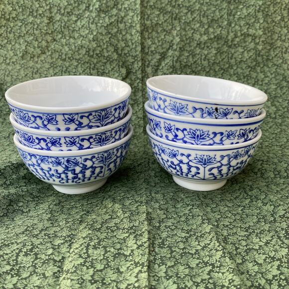 Set of 6 Blue Floral Porcelain Soup/Rice Bowls in Flawless Condition - Picture 1 of 6
